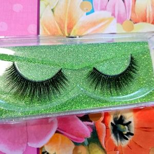 Faux Black Eyelashes